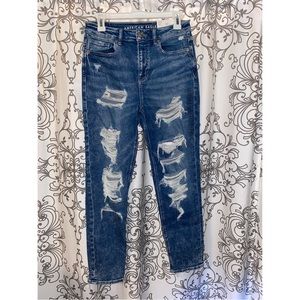 American Eagle Distressed Stretch Mom Jean